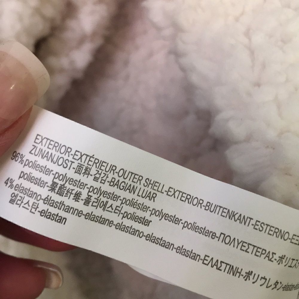 Bershka Outerwear super soft fuzzy vest - Picture 7 of 8